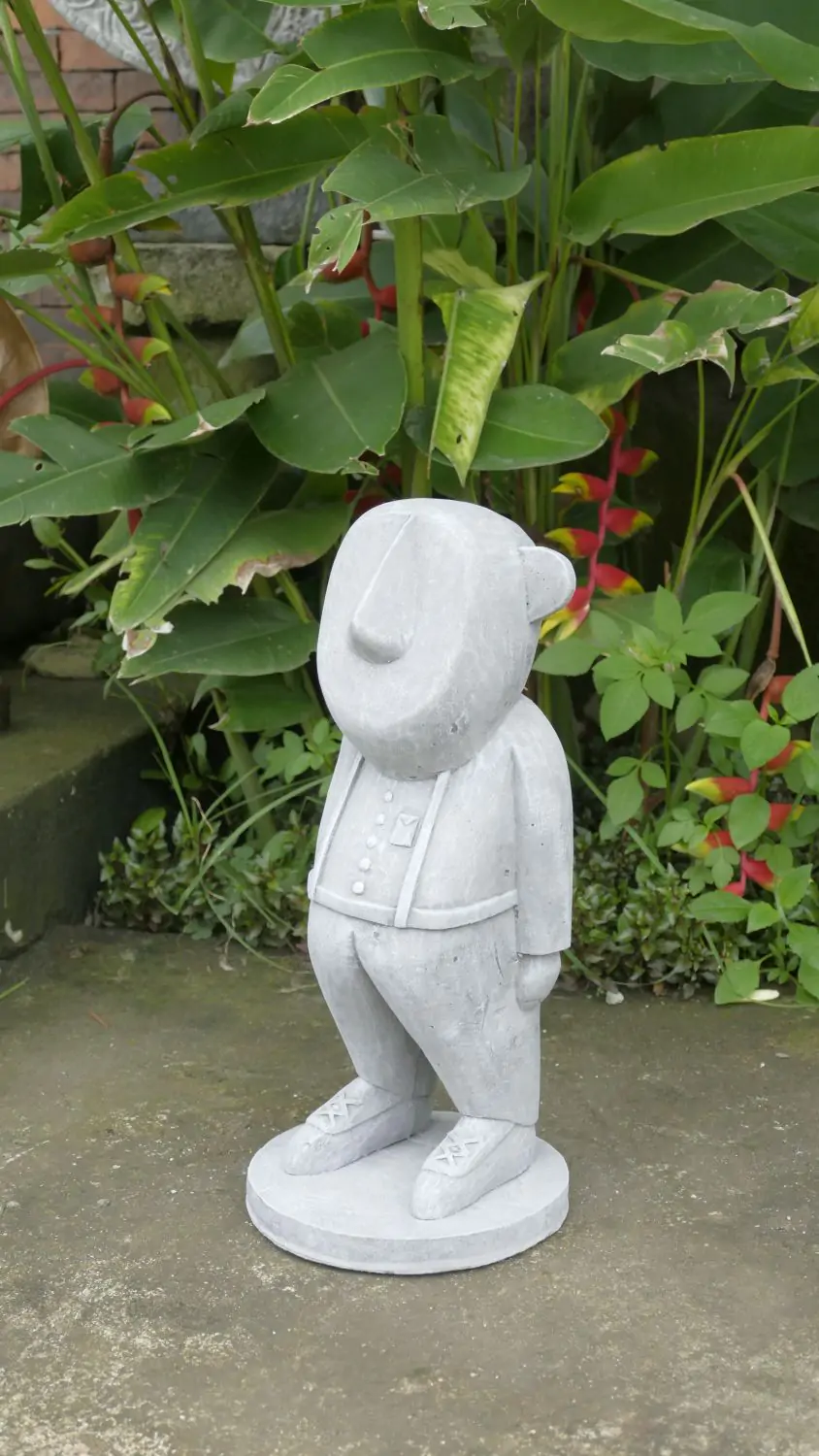  Product image 3 of the product “Amicus - Small abstract, 41,5cm H | cast stone ”